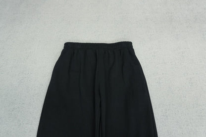 C - SWEATPANTS