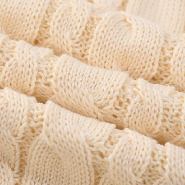 D - SWEATER