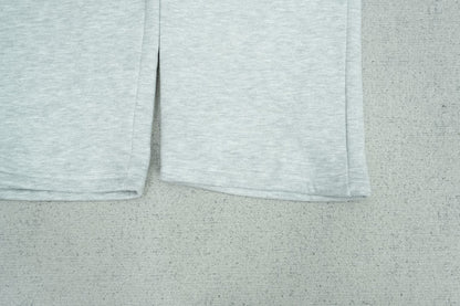B - SWEATPANTS