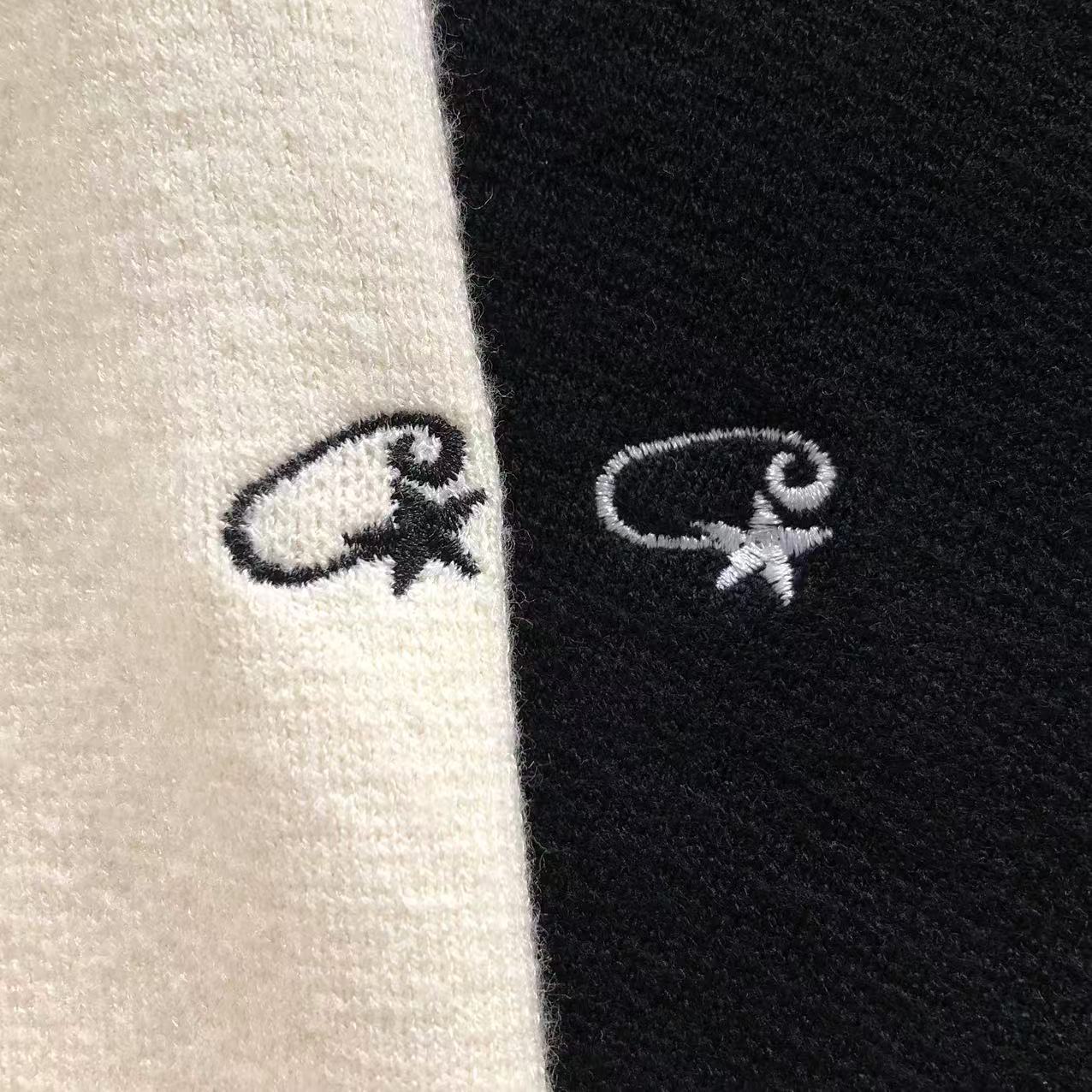 C - SWEATER