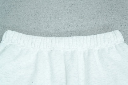 B - SWEATPANTS