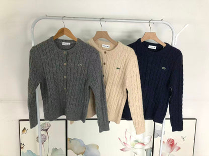 L - SWEATER