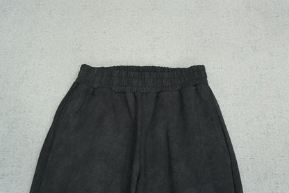 F - SWEATPANTS