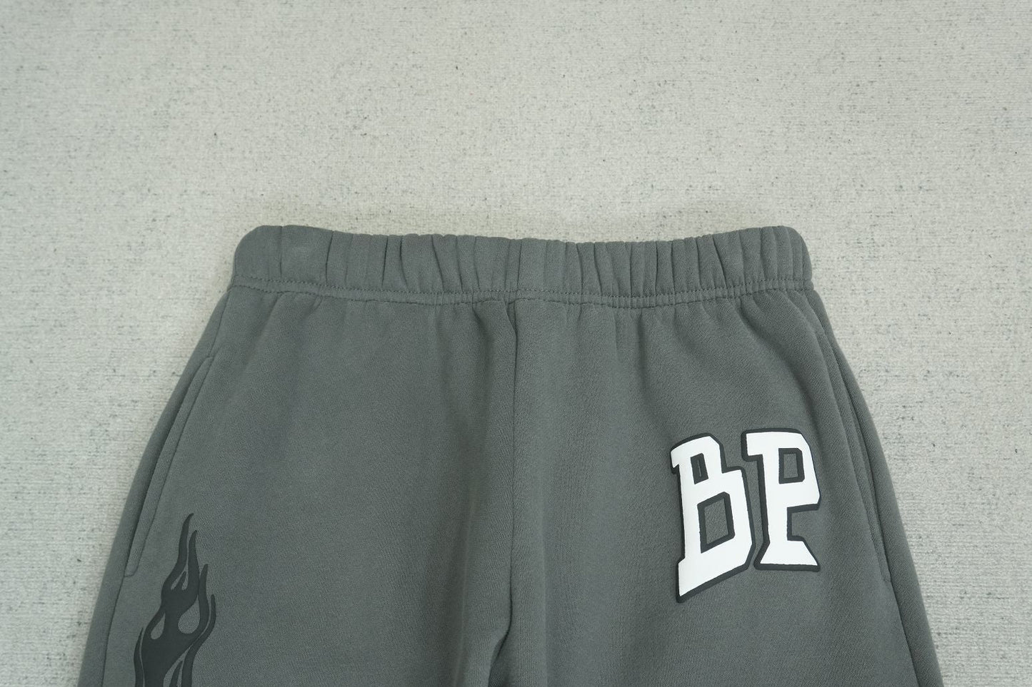 B - SWEATPANTS