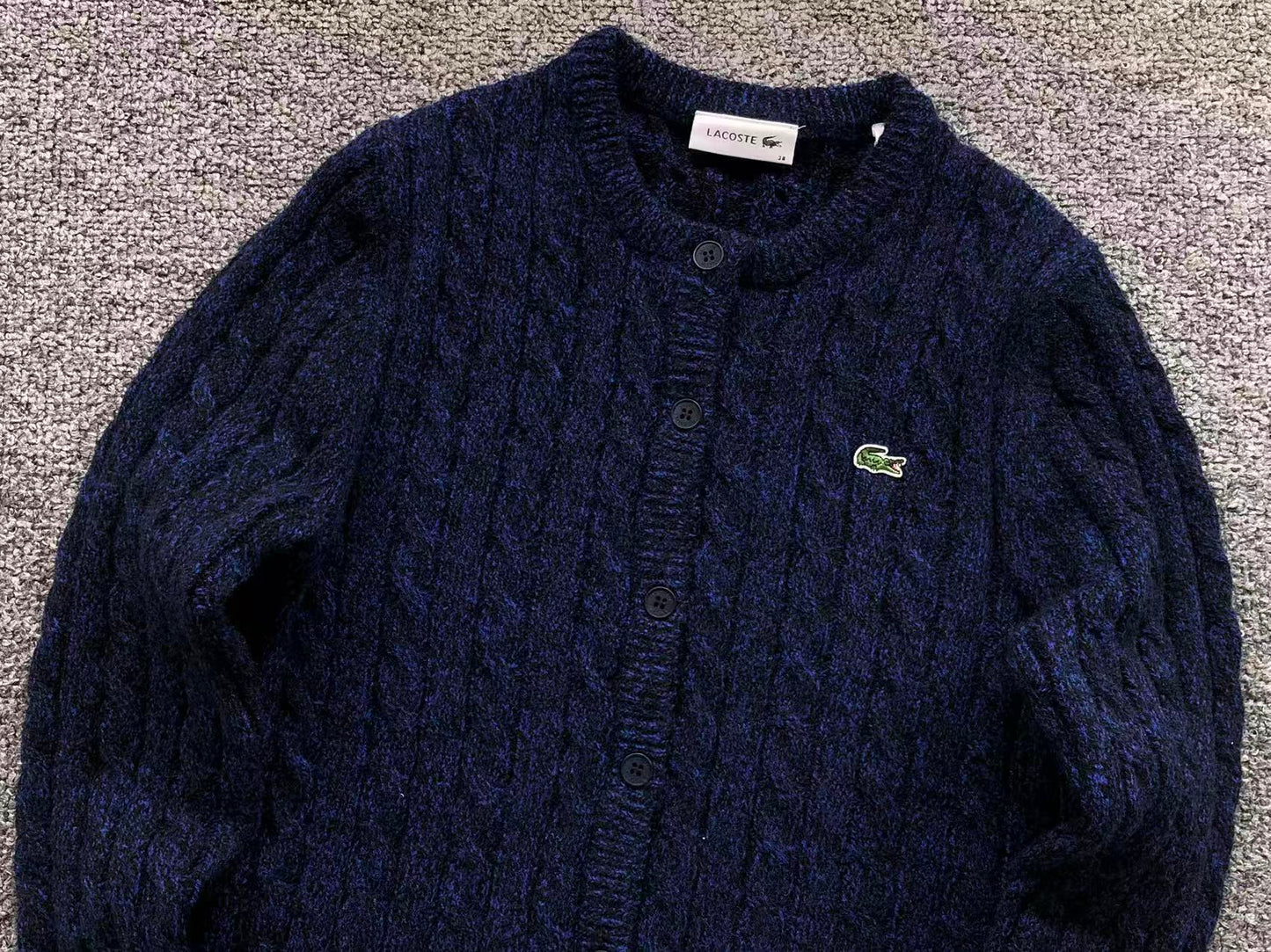 L - SWEATER