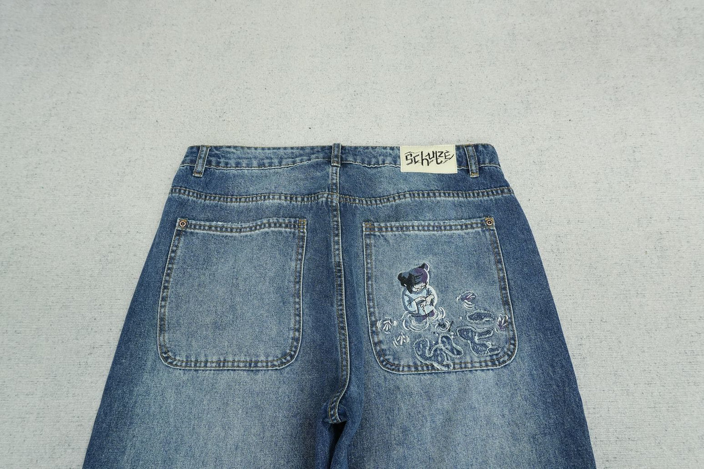 D - JEANS