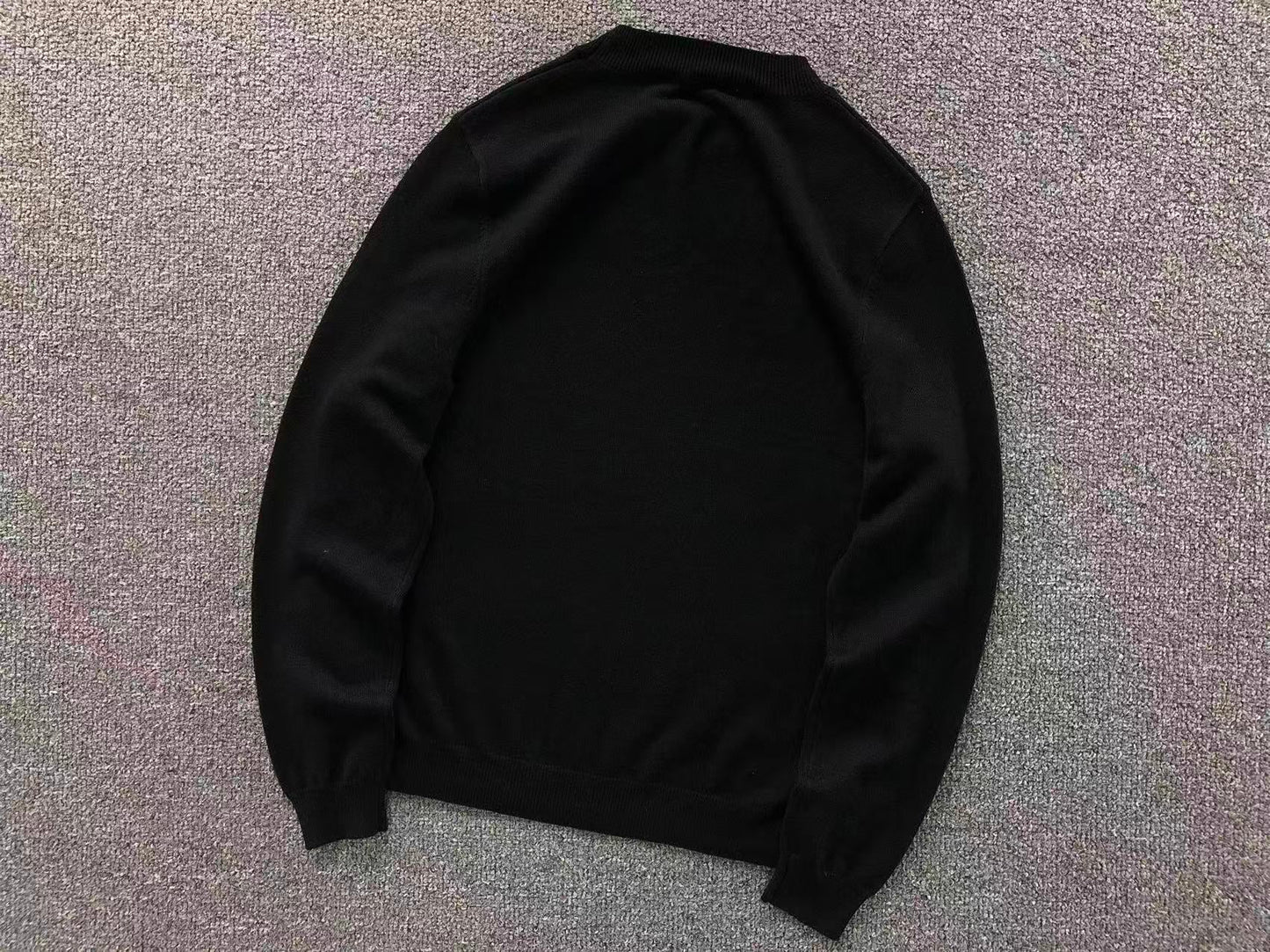 L - SWEATER