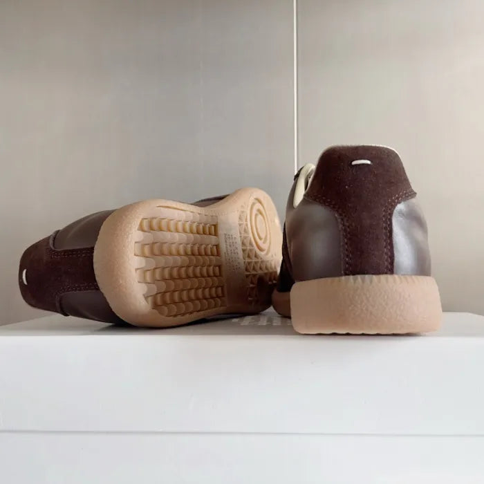 M - SNEAKERS