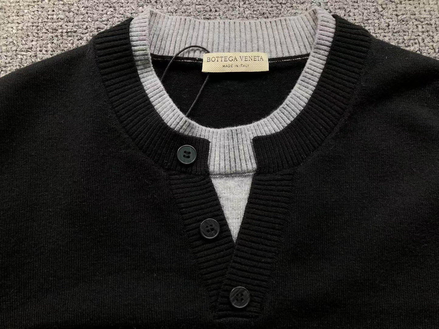B - SWEATER