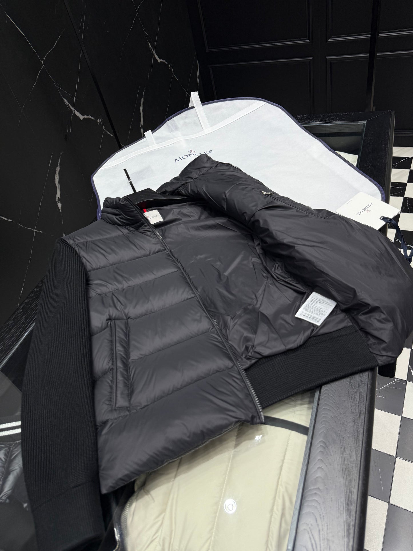 V - CARDIGAN