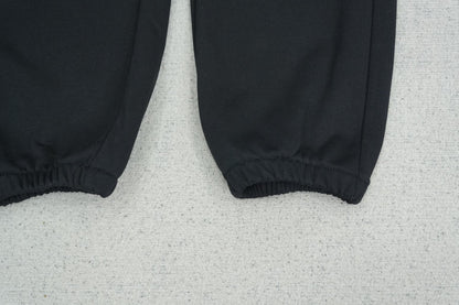 C - SWEATPANTS