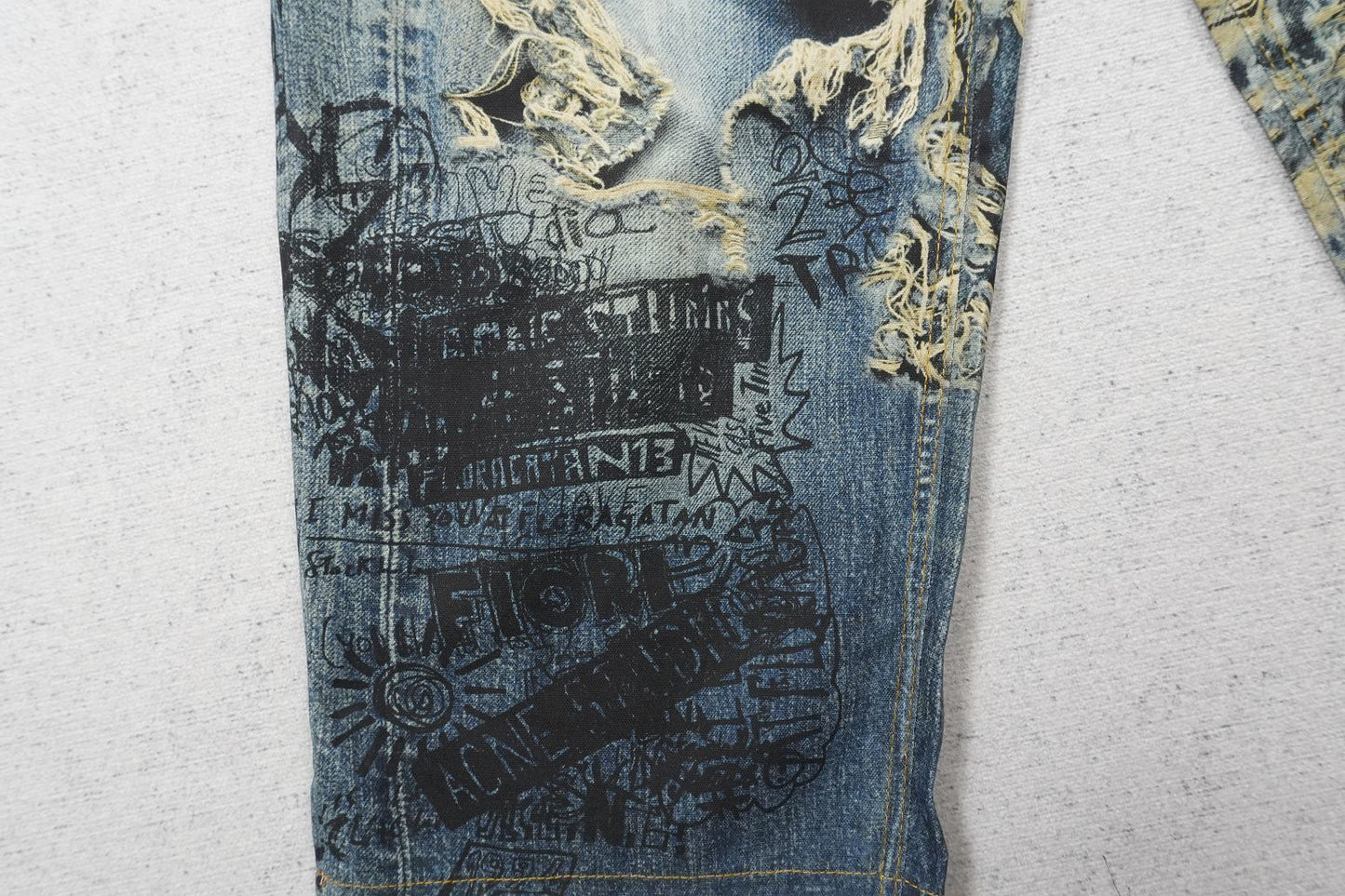 A - JEANS