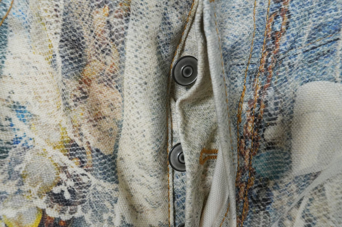 A - JEANS