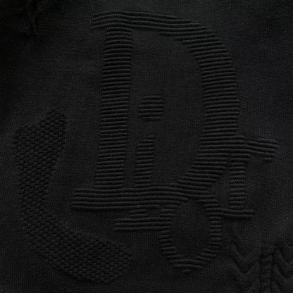 D - SWEATER