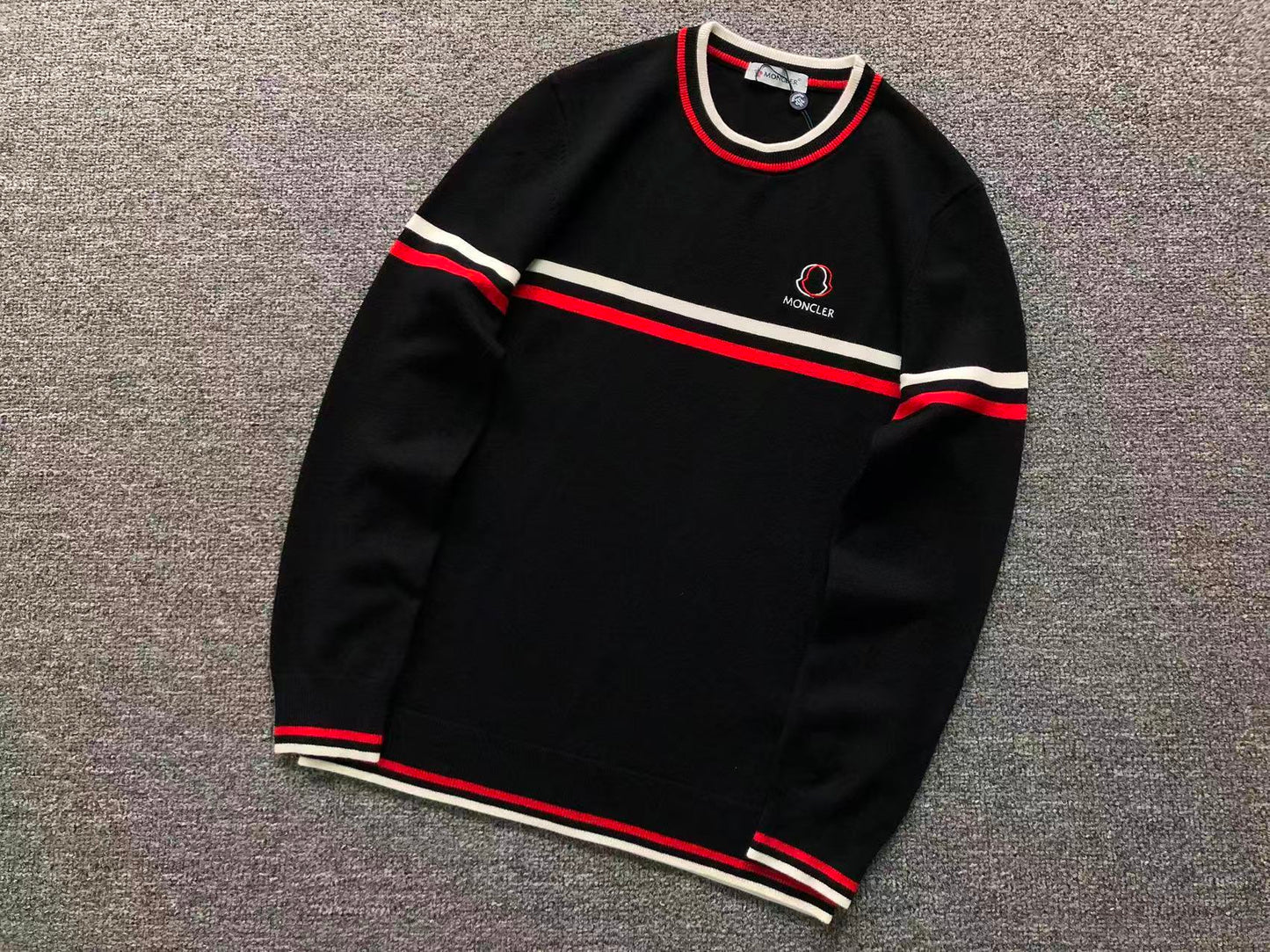M - SWEATER