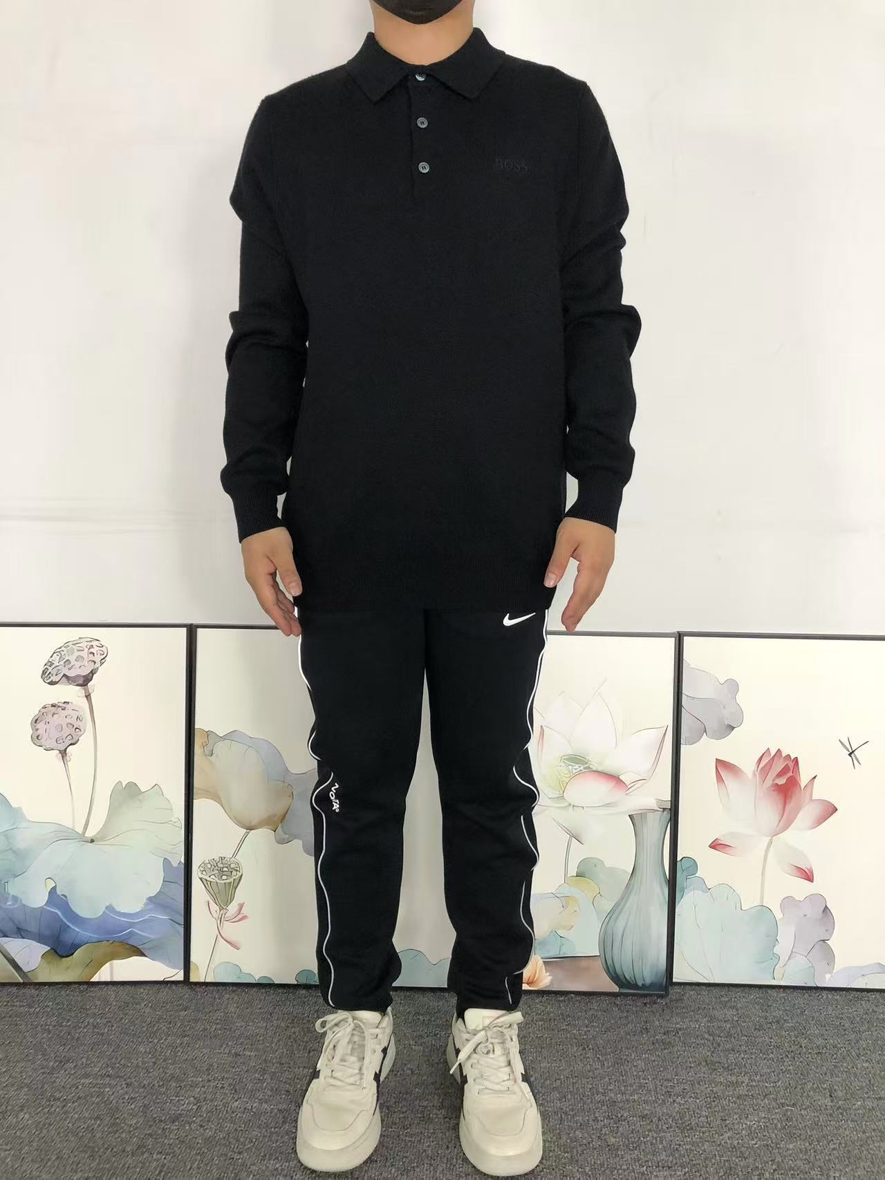 H - SWEATER