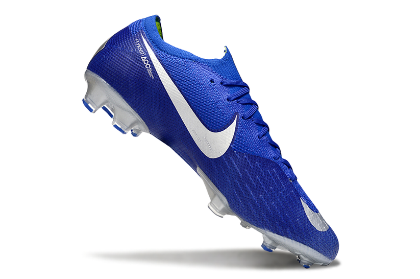 M - FUSSBALLSCHUHE