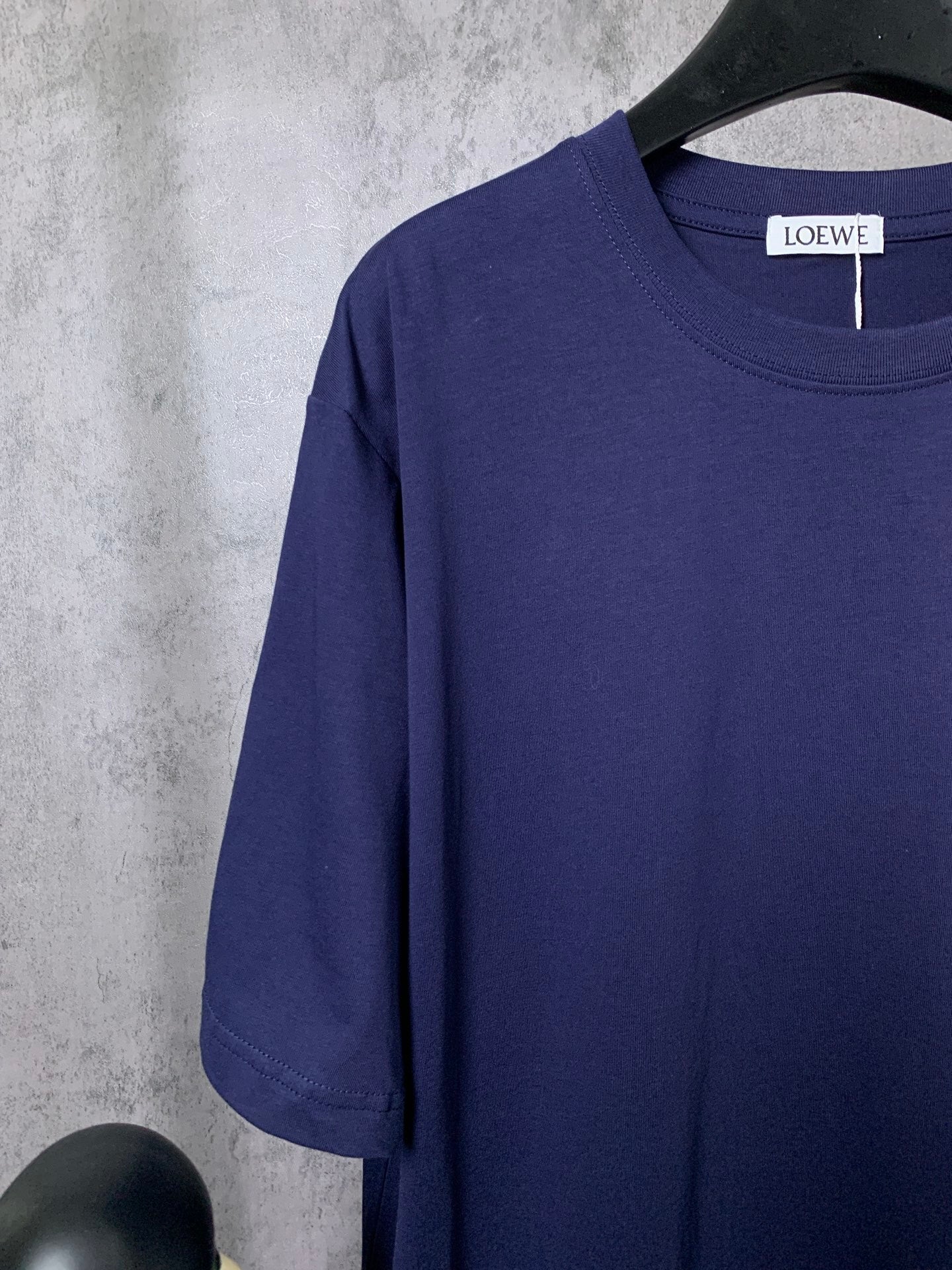 L - TSHIRT