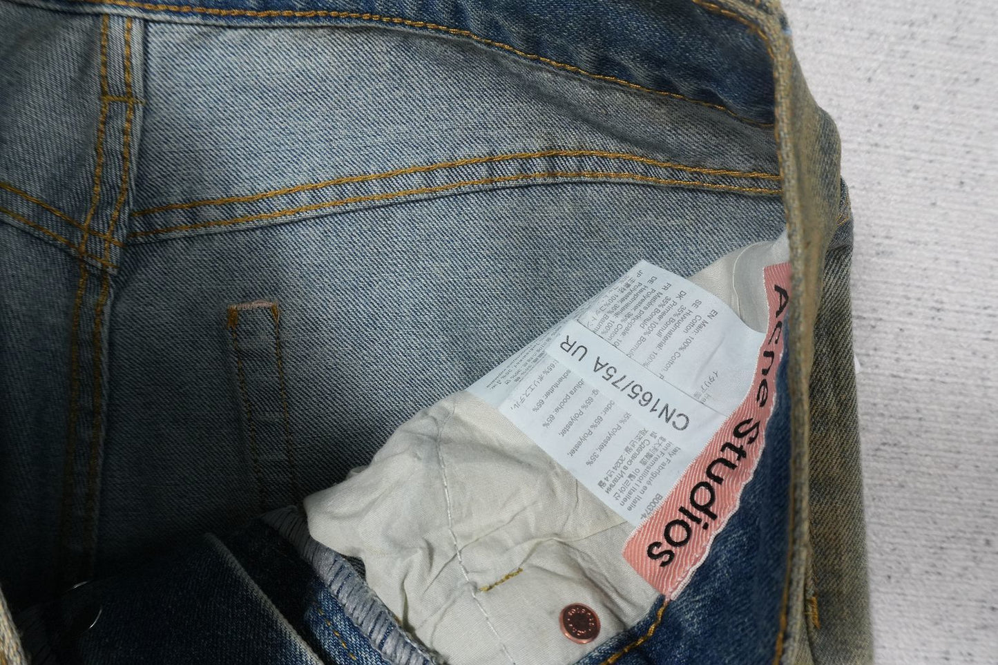 A - JEANS
