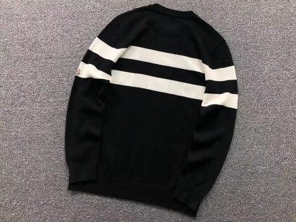 M - SWEATER