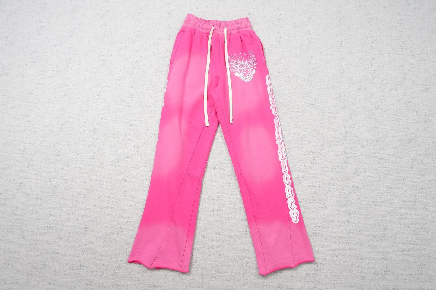 L - SWEATPANTS