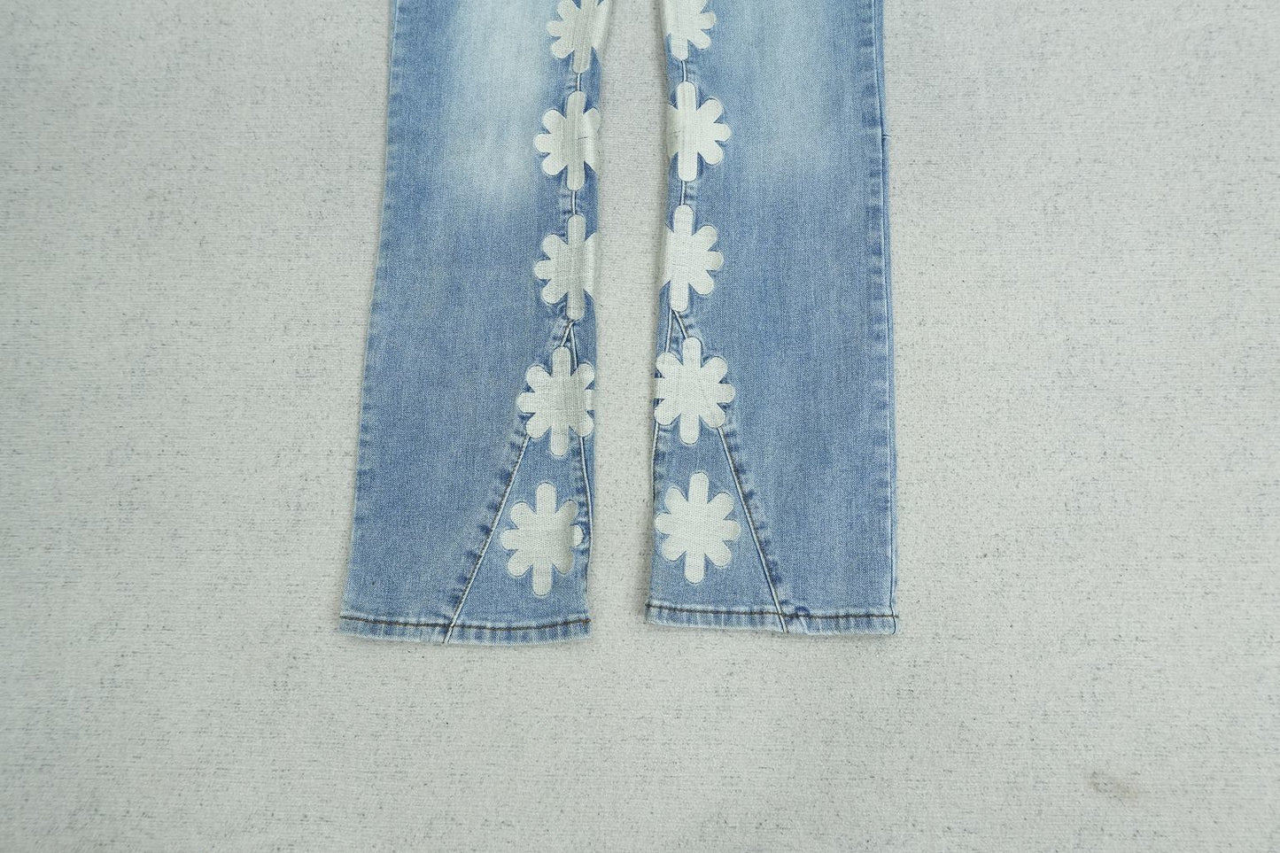 L - JEANS