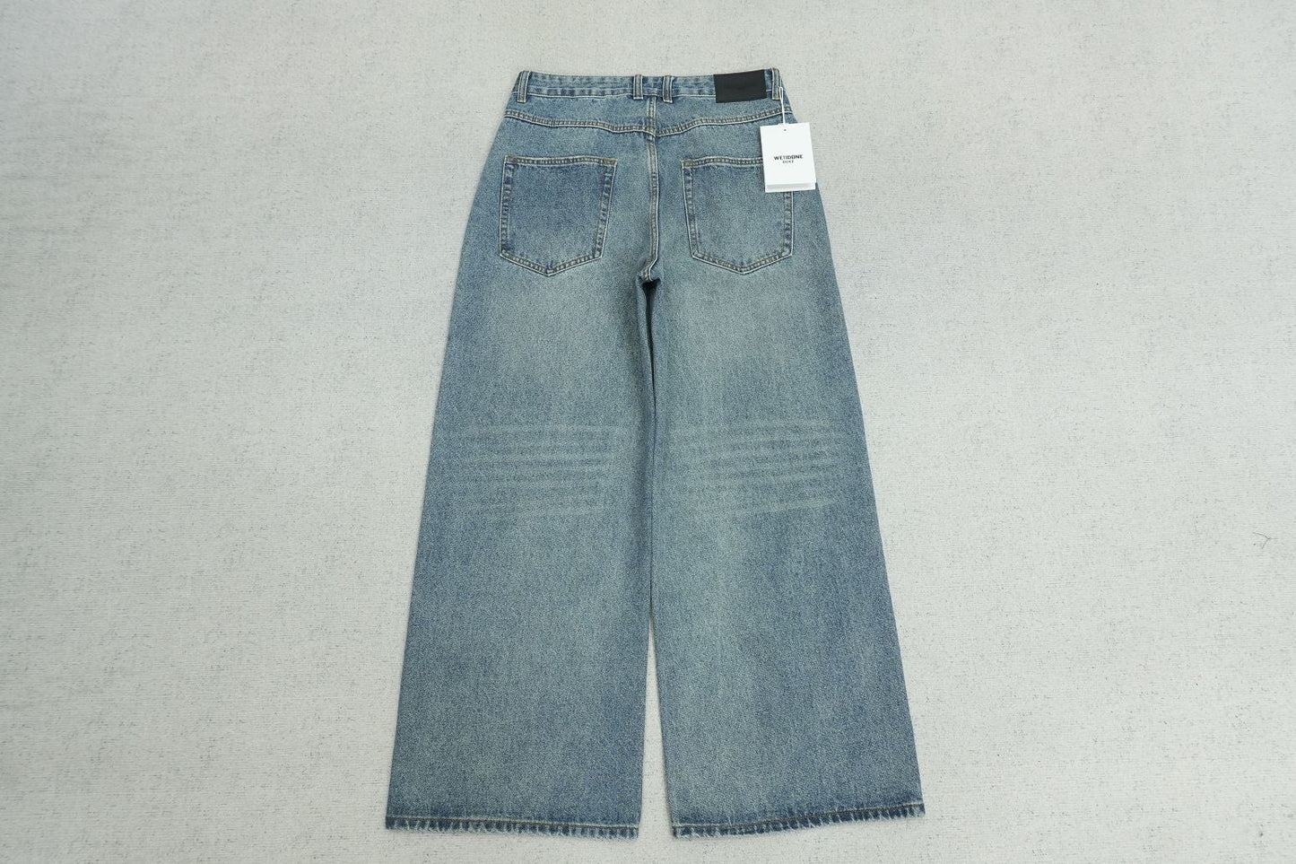 W - JEANS