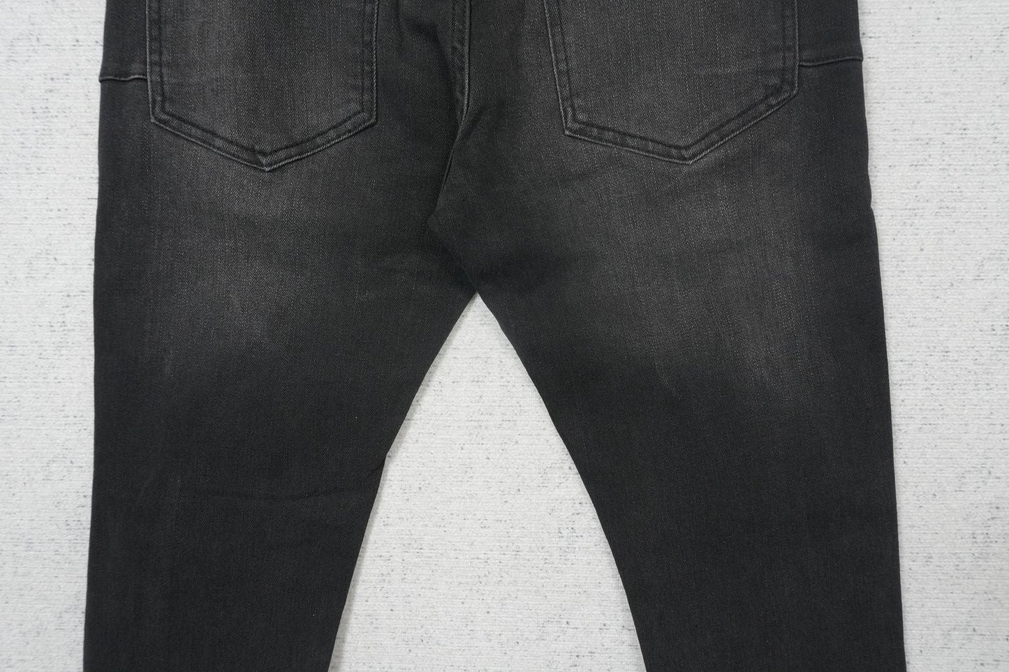 P - JEANS