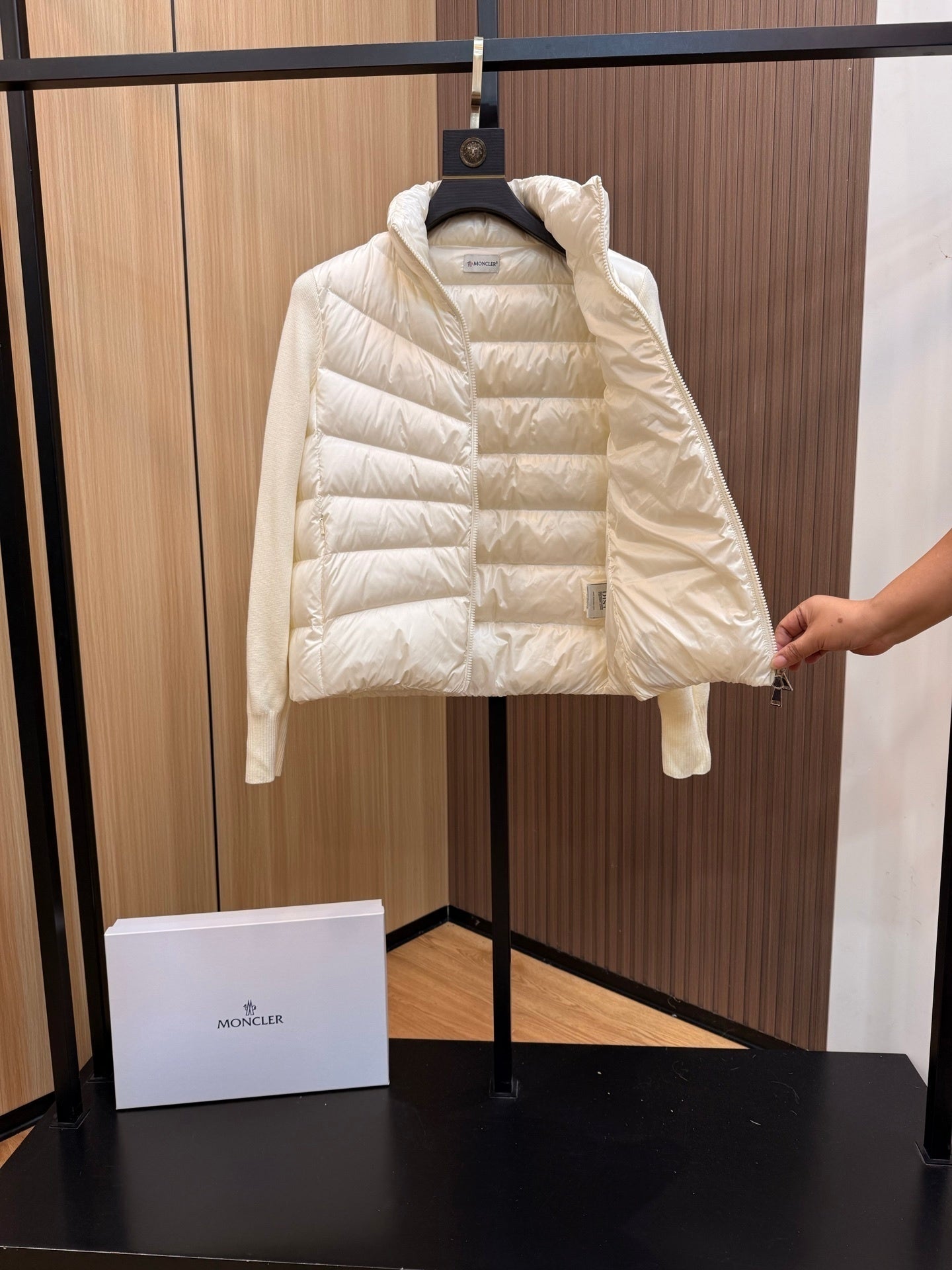 P - CARDIGAN