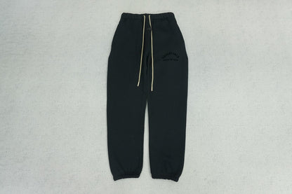 F - SWEATPANTS