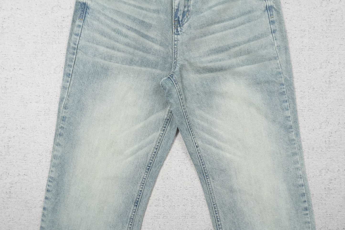 A - JEANS