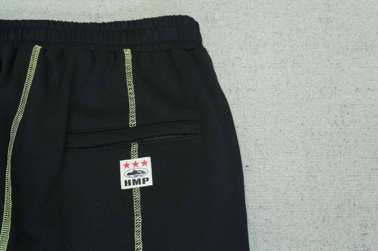C - SWEATPANTS