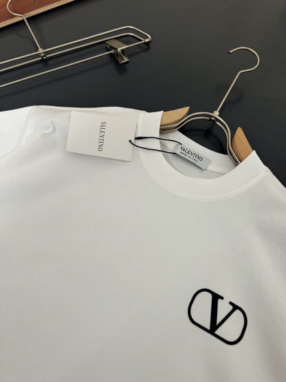 V - TSHIRT