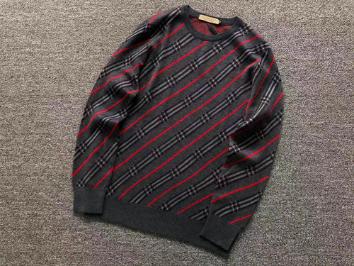 B - SWEATER