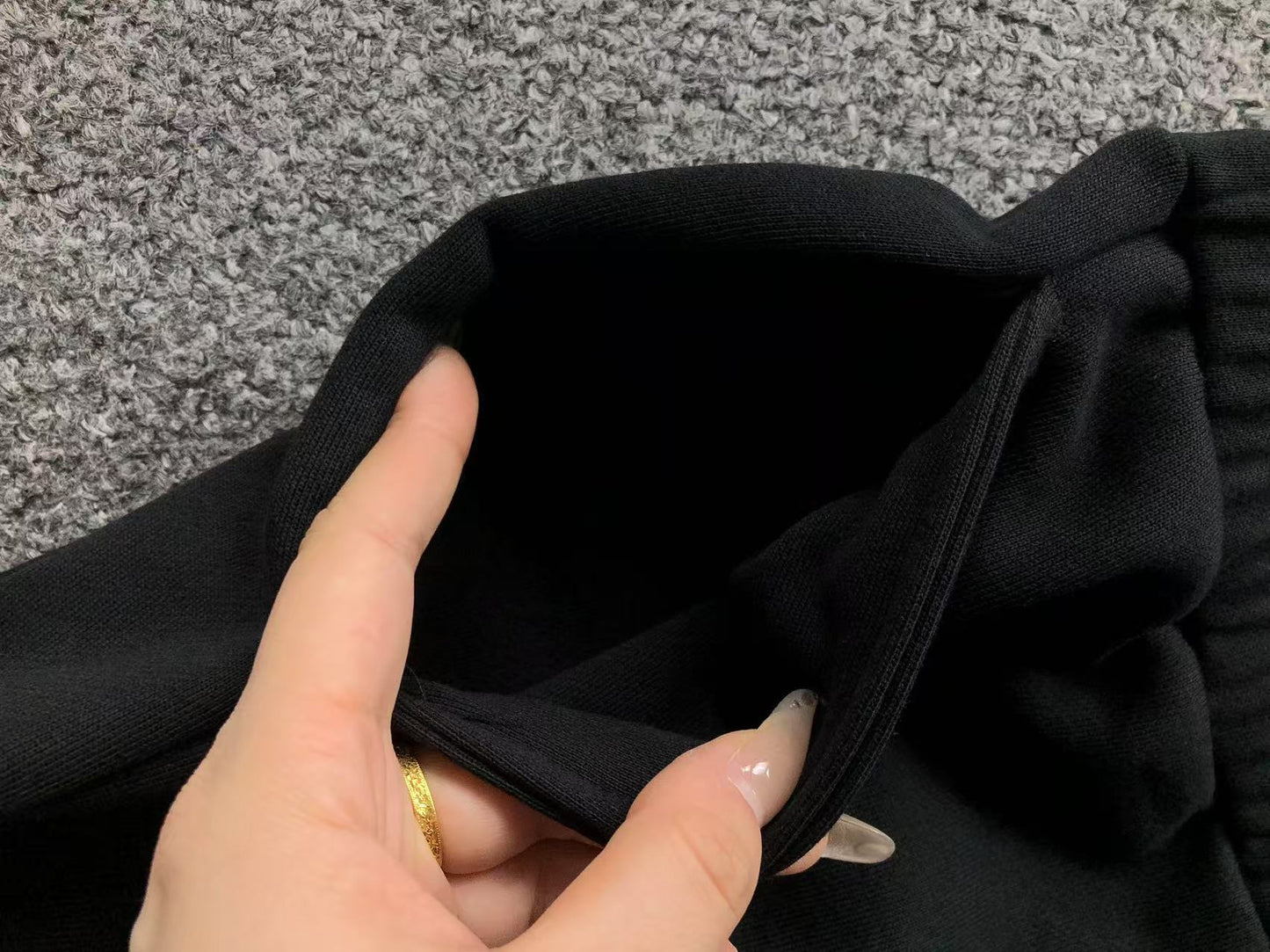 R - SHORTS
