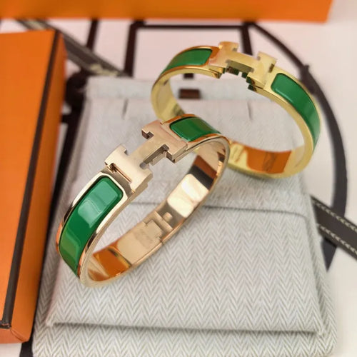 H - ARMBAND