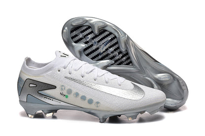 M - FUSSBALLSCHUHE