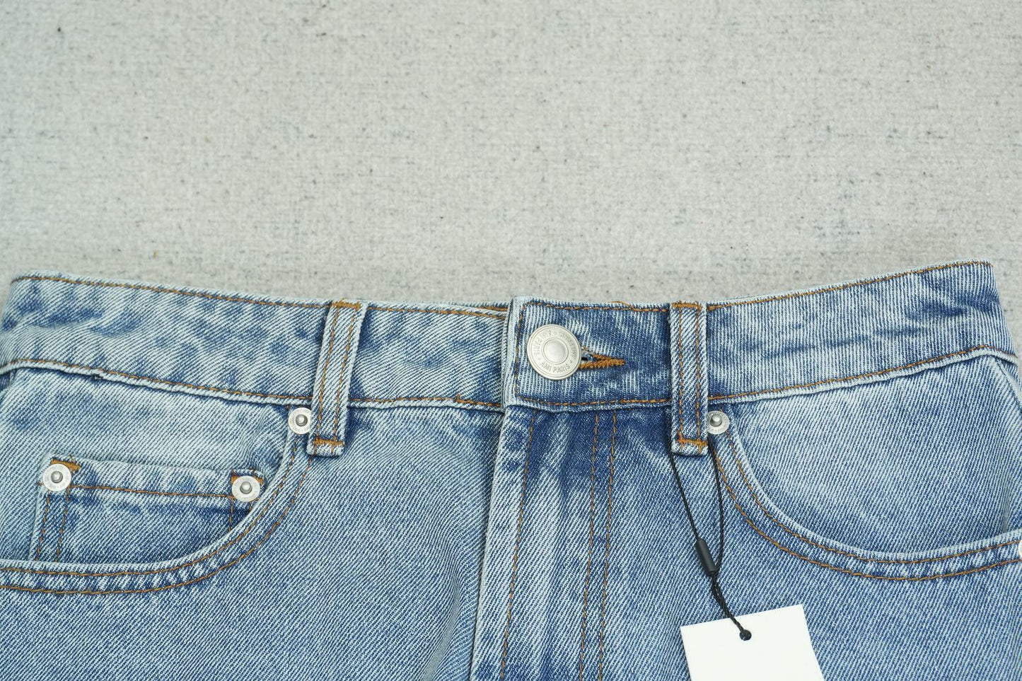 A - JEANS