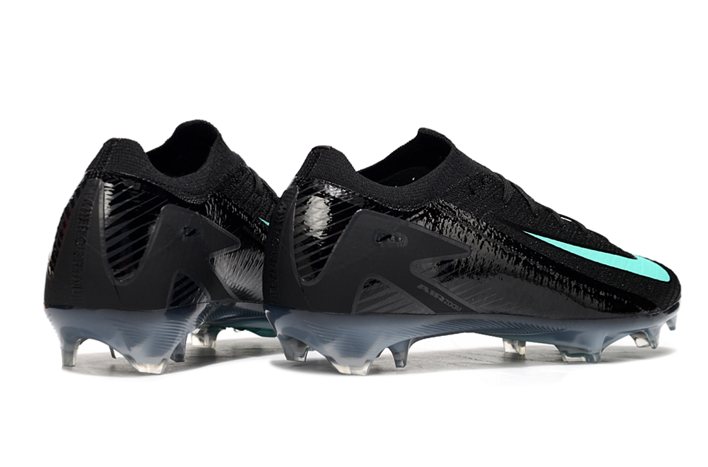 M - FUSSBALLSCHUHE