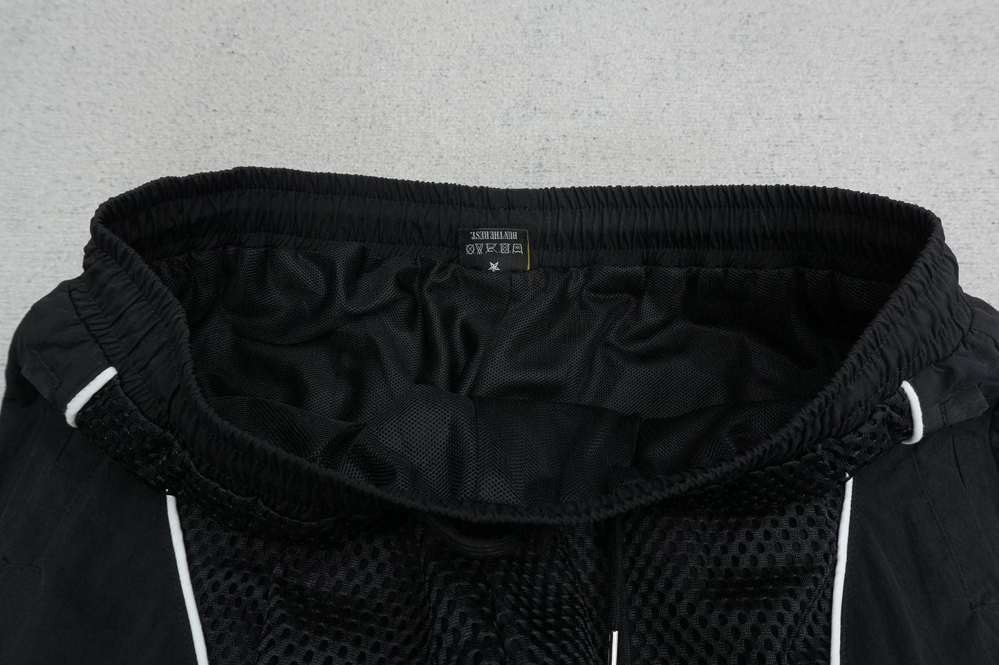 C - SWEATPANTS