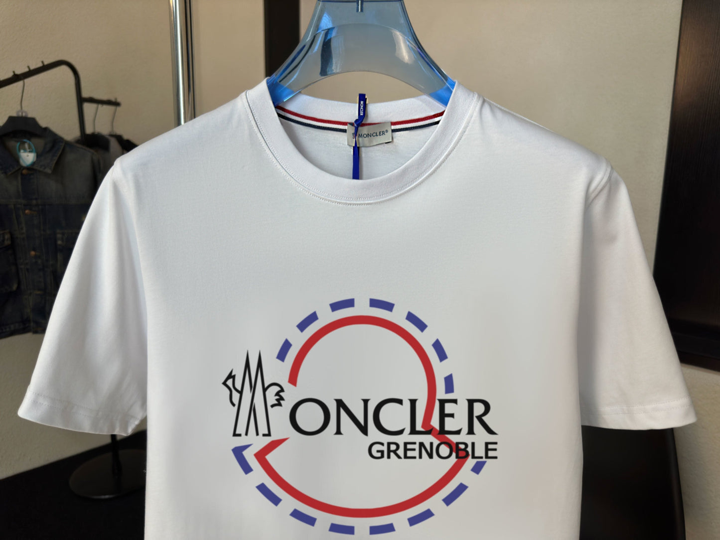M - TSHIRT