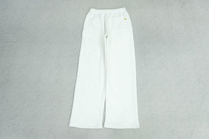 B - SWEATPANTS