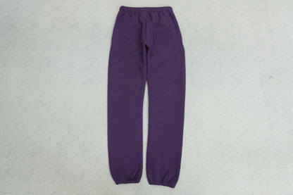 S - SWEATPANTS