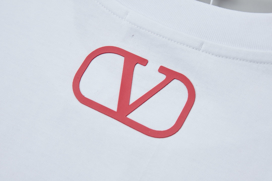 V - TSHIRT