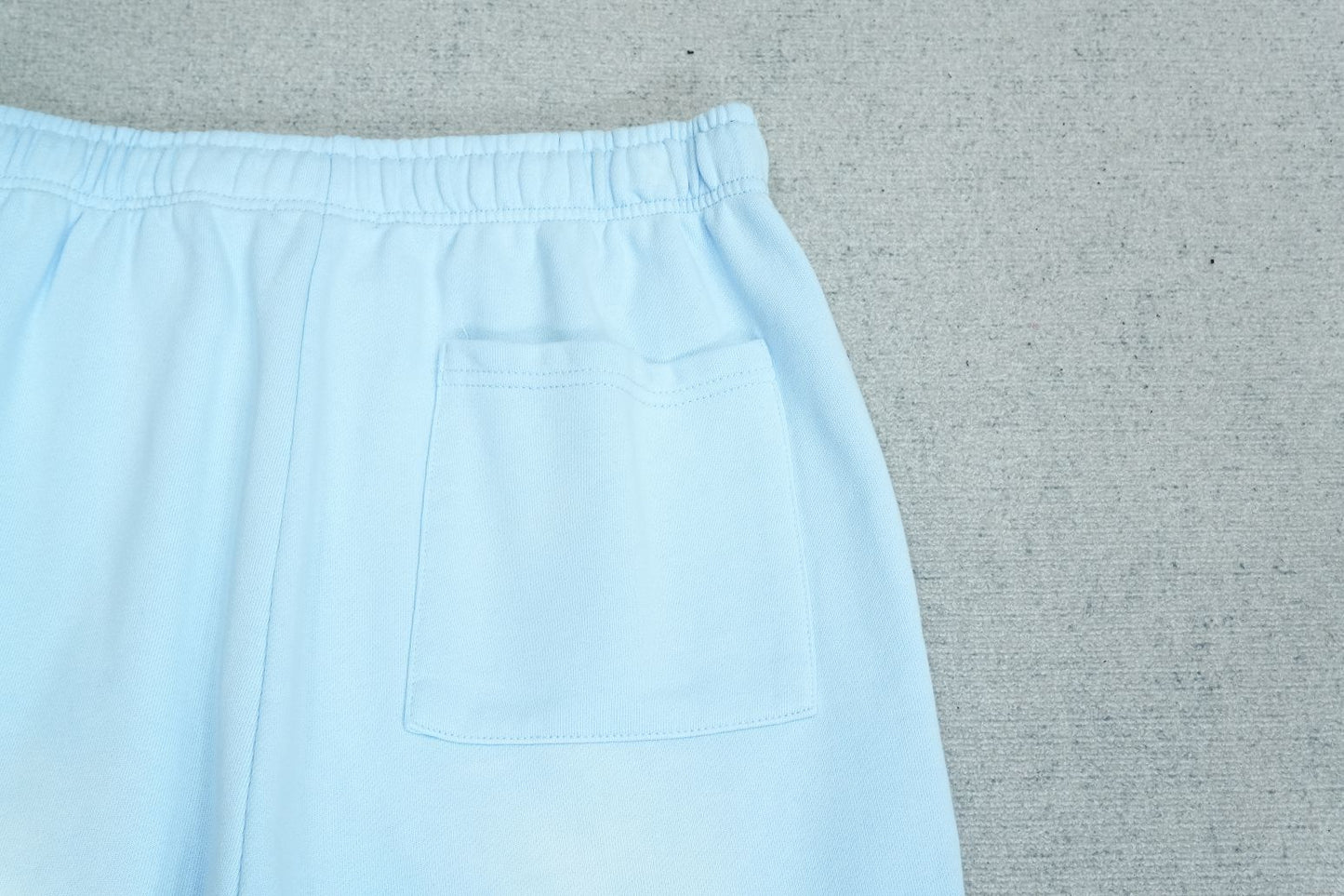 M - SWEATPANTS