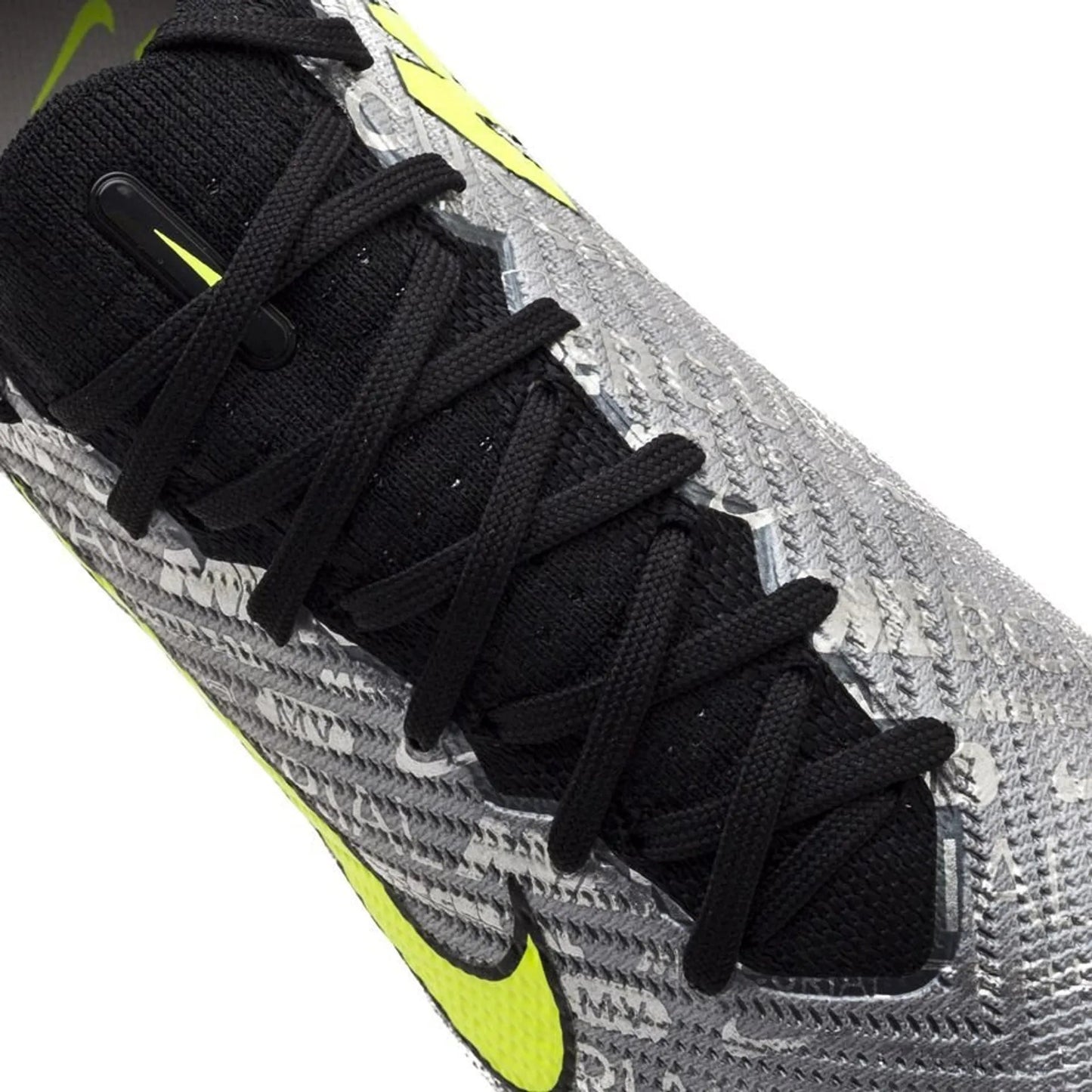 M - FUSSBALLSCHUHE