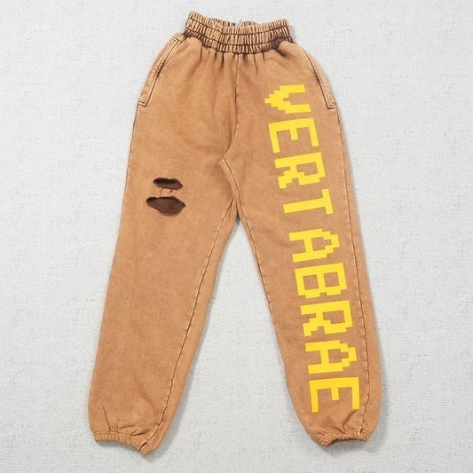 V - SWEATPANTS