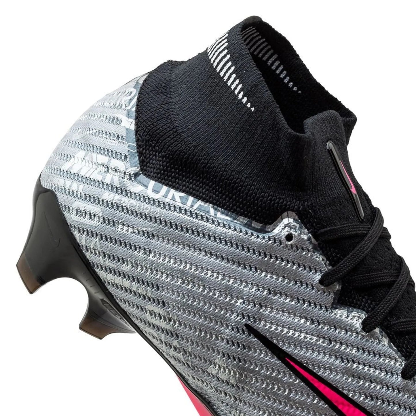 M - FUSSBALLSCHUHE