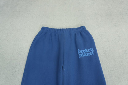 B - SWEATPANTS