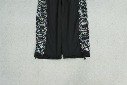 M - SWEATPANTS